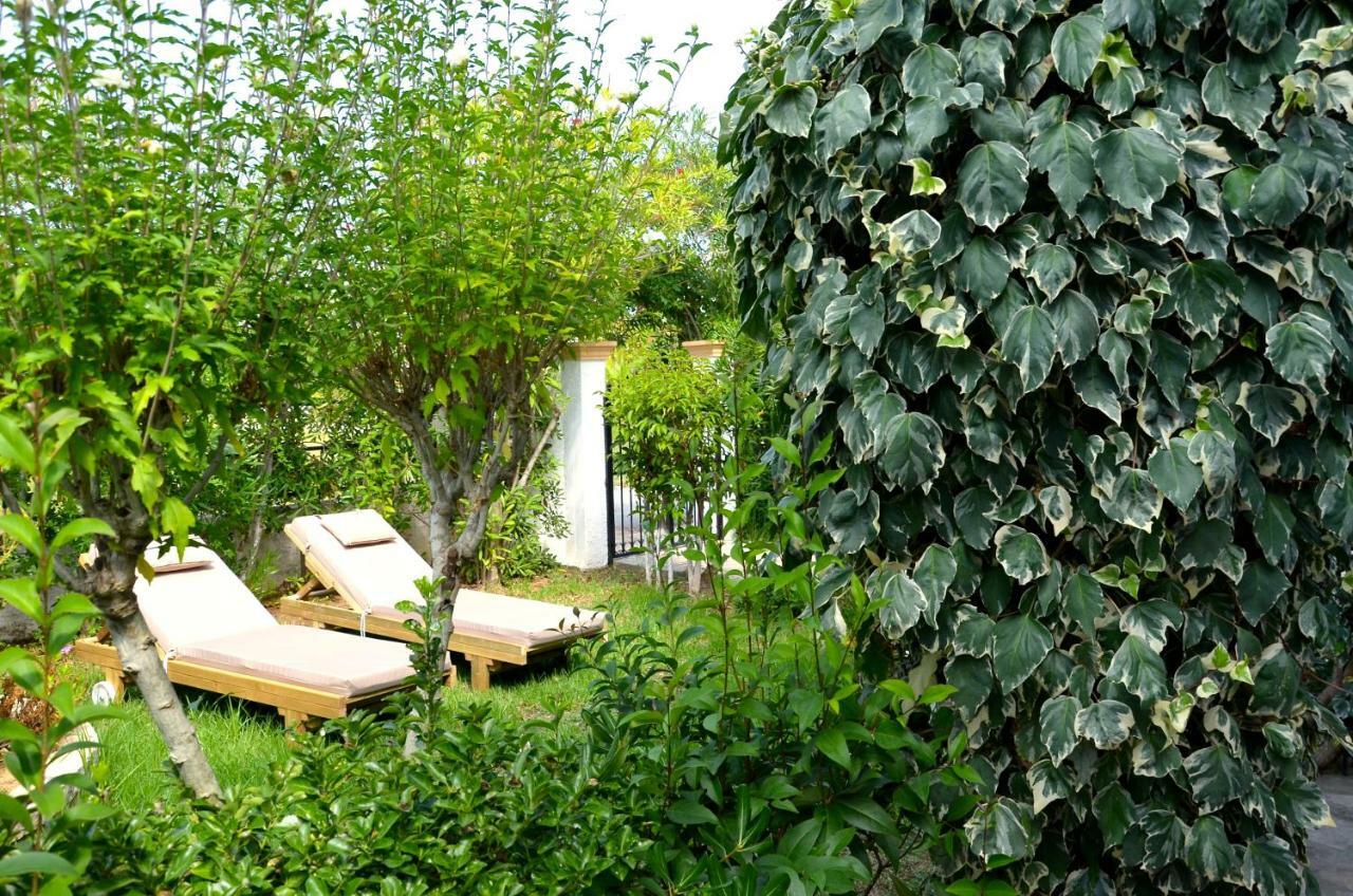 Kostas' Garden Lejlighed Roda  Eksteriør billede